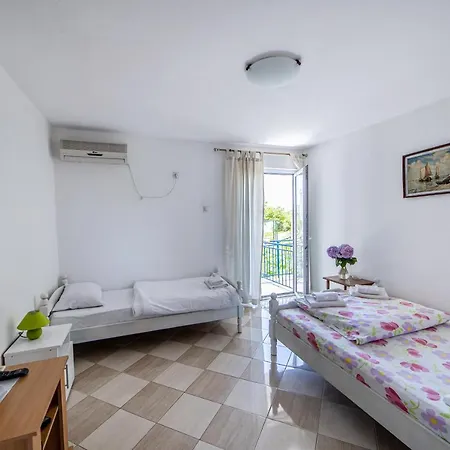 Apartments Vila Nikolic Rafailovici Exterior photo