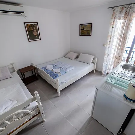 Apartments Vila Nikolic Rafailovici Exterior photo